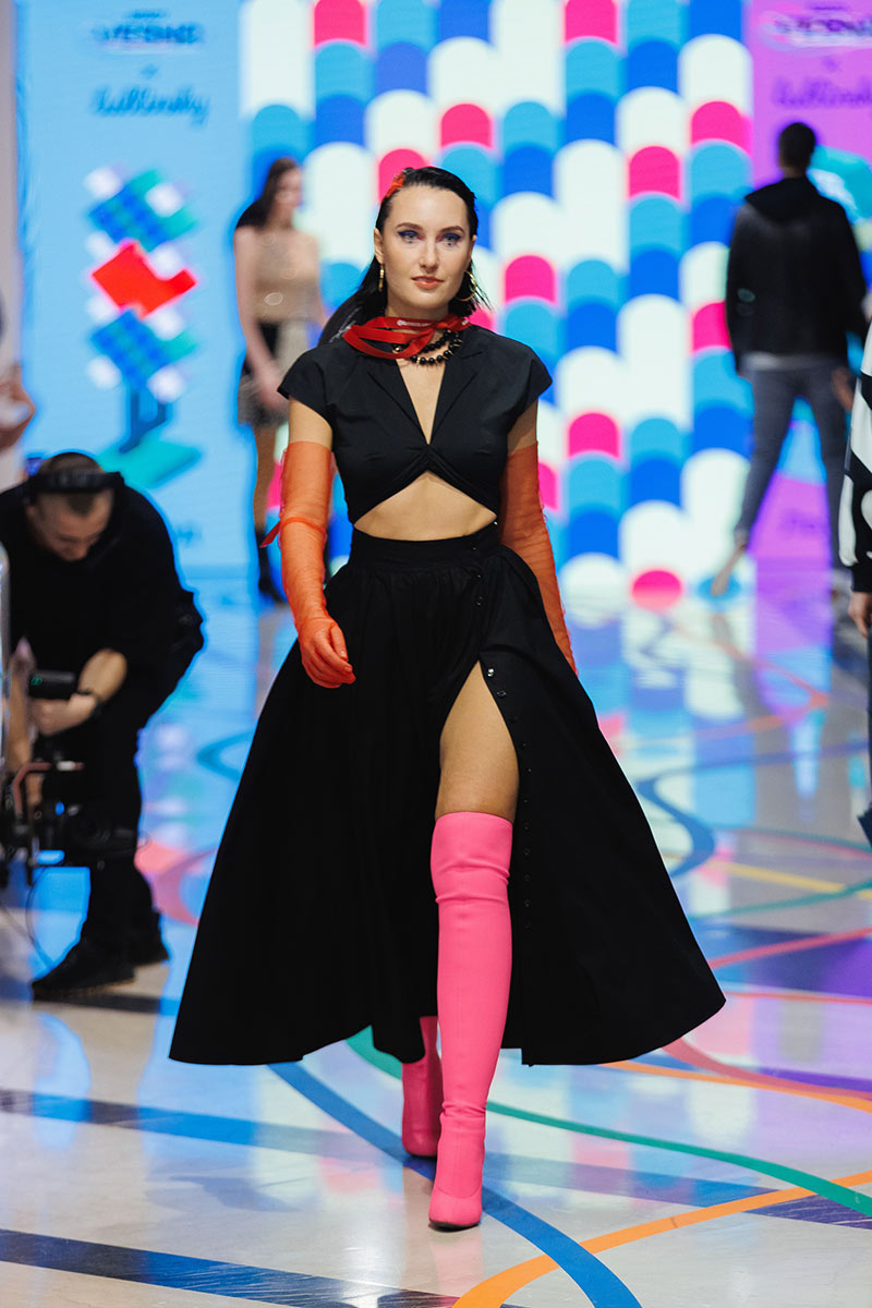 закрытый показ 3 февраля 2024. закрытый показ 3 февраля 2024. пмэф 2022. закрытый показ в кинотеатре. показ мод в париже 2023.